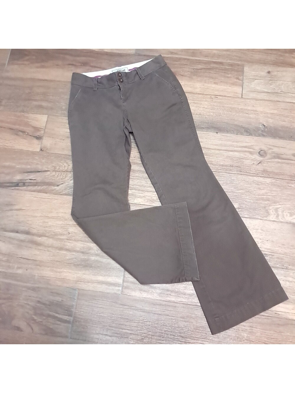 Old Navy Perfect Superflare Favorite Khaki Pants sz 2 brown tan regular low rise